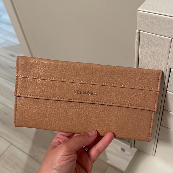 Sephora travel makeup bag - Picture 2 of 3